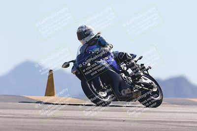 media/Oct-30-2025-Racers Edge (Thu) [[dabbdaf680]]/3-B Group/Session 4 Turn 9/